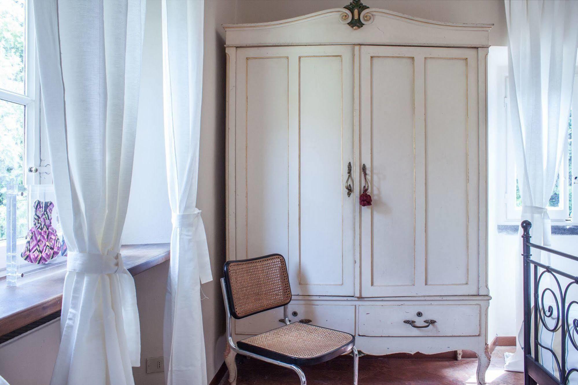 Casa La Viola Blu Bed & Breakfast เชอร์นอบบิโอ ภายนอก รูปภาพ