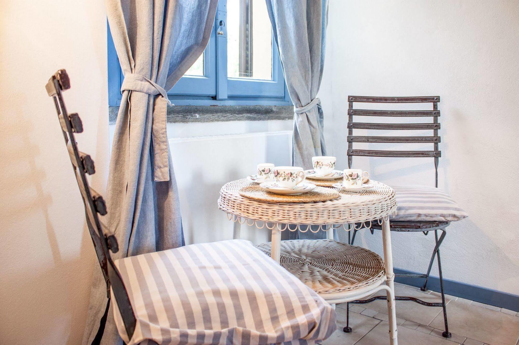 Casa La Viola Blu Bed & Breakfast เชอร์นอบบิโอ ภายนอก รูปภาพ